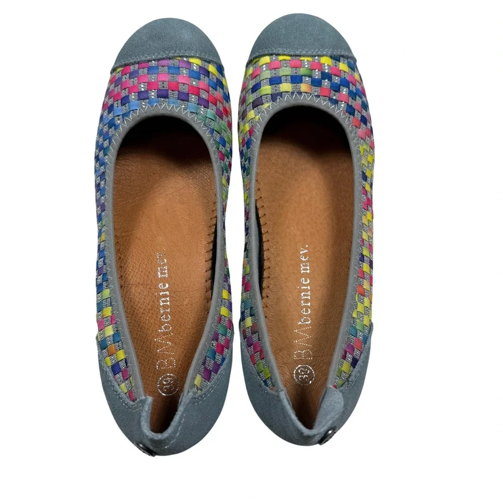 NIB Bernie Mev Bella Me Multicolor Woven Ballet Flats Comfort Shoes‎ Sz 39 US 8